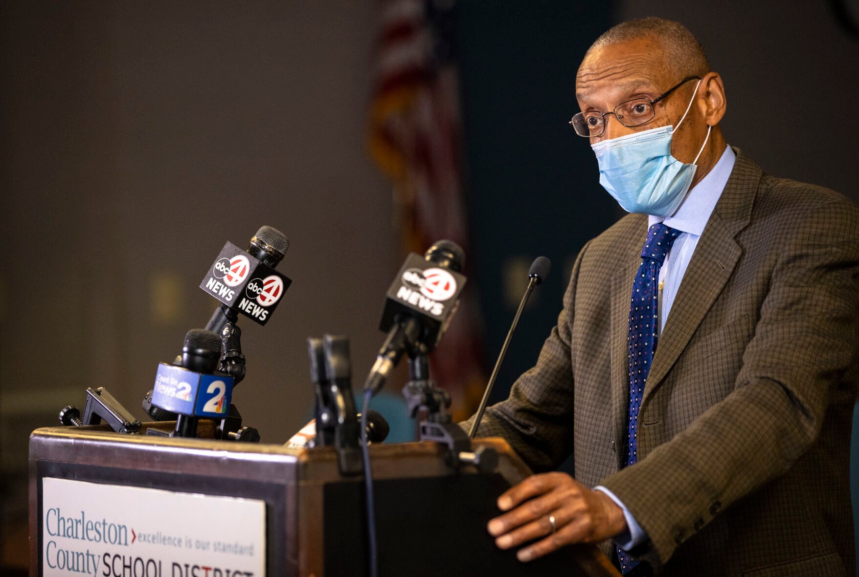 CCSD's preliminary budget includes $2K raise for all teachers, pay hike for hourly staff